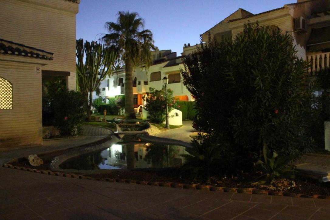 Bonita Casa En Urbanizacion Privada Muy Cerca Del Mar Y De Alicante 格兰阿利坎特 外观 照片