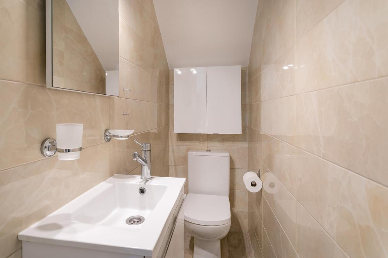 Bonita Casa En Urbanizacion Privada Muy Cerca Del Mar Y De Alicante 格兰阿利坎特 外观 照片